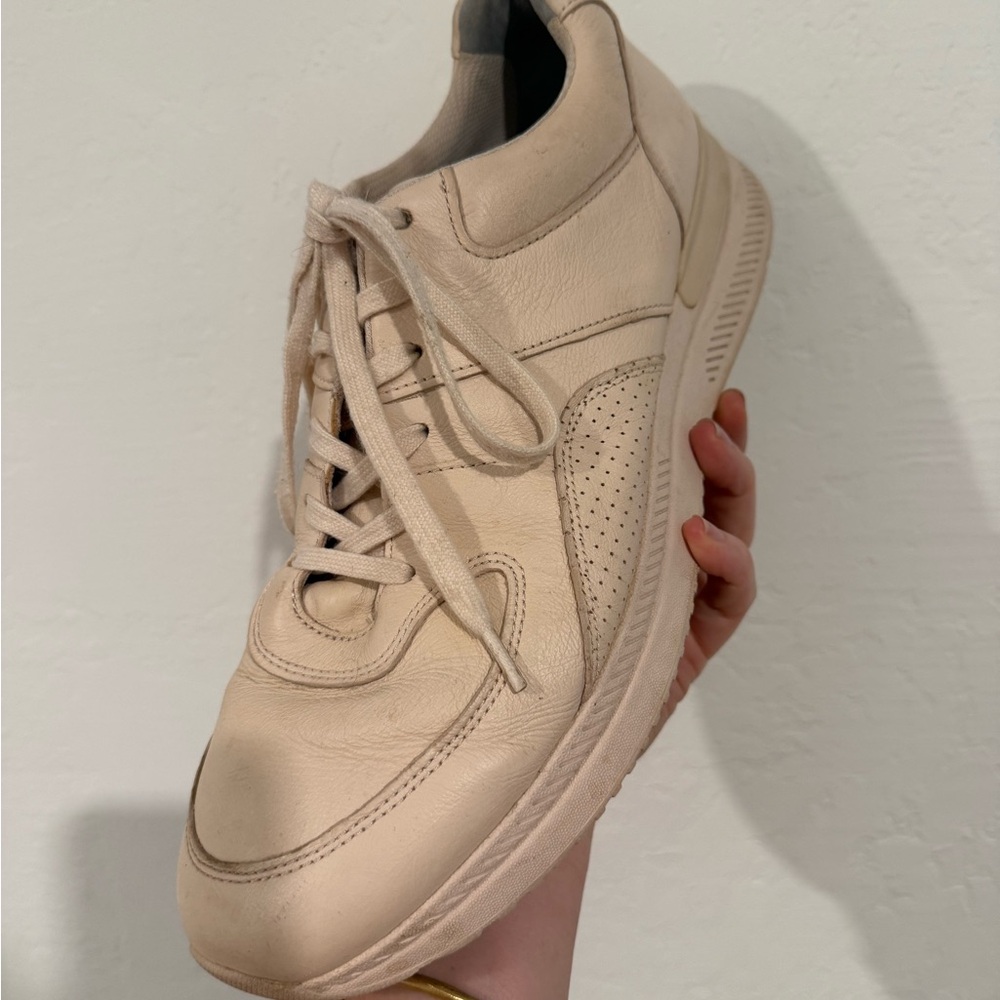 Everlane Cream Sneakers